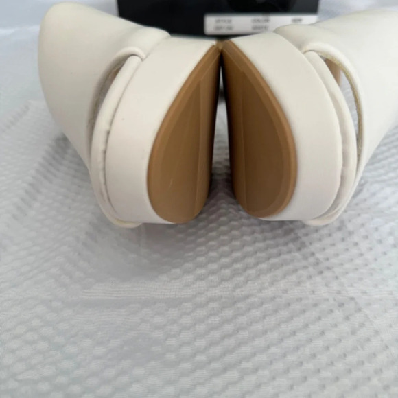 CL by Laundry Get On Platform Heel Sandals in White New in Box size 10 / 41 - Picture 11 of 16